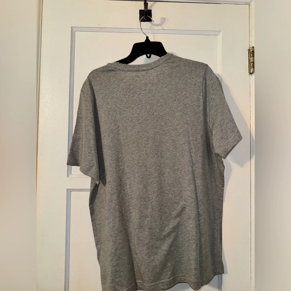 Reebok tshirt large NWT - Picture 3 of 4